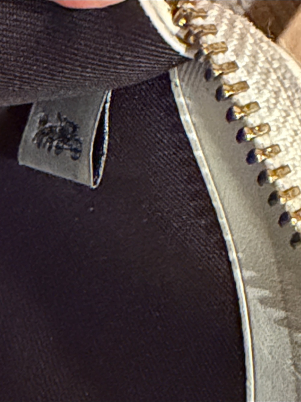 Coach Beige and Chalk Signature Continental Wallet - Picture 8 of 10